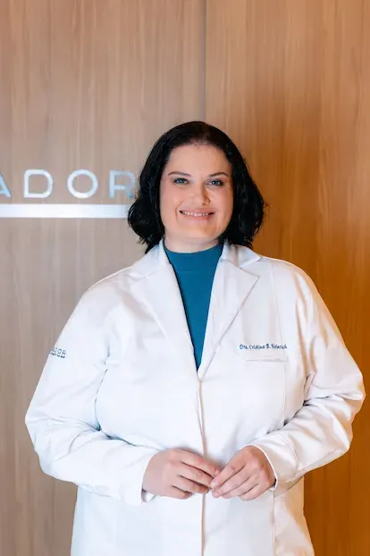 Dra. Cristina Belotserkovets Heinrich - Médica da Clínica Intrador